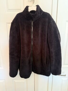 Women’s Cozy Plush Zip-Up Faux Fur Jacket - Black